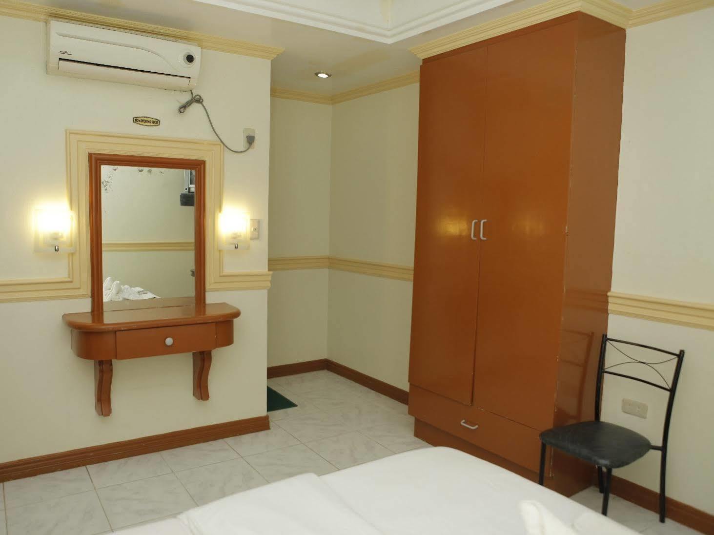 Golden Palace Hotel Tagum Ngoại thất bức ảnh